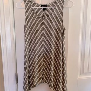 AB studio green and white sleeveless knit top